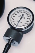 Patients with systolic blood pressure higher than 150 mm Hg face increased risks without aggressive drug treatment started within a month and a half