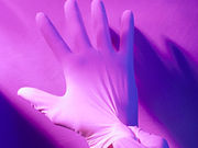The U.S. Food and Drug Administration wants to ban most powdered medical gloves