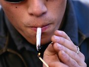 The risk of psychotic experiences is increased with cannabis use during adolescence