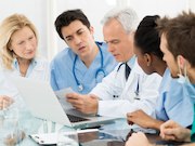 Direct supervision in which attending physicians join work rounds does not reduce the rate of medical errors