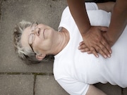 A large percentage of deaths attributed to cardiac arrest are neither sudden nor unexpected