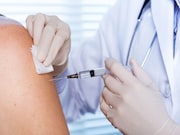 While primary care physicians overwhelmingly recommend pneumococcal vaccines