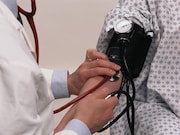 The risk for cardiovascular events and all-cause mortality is increased for individuals with untreated white coat hypertension but not for those with treated white coat effect