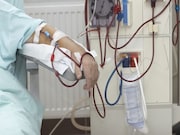 Patients with end-stage kidney disease who undergo dialysis at for-profit institutions are less likely to receive a kidney transplant