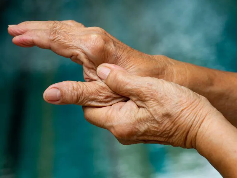 5/10 -- Injections of Your Own Fat Could Help Arthritic Hands