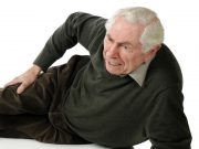 Severe Hypoglycemia May Up Fall Risk in Older Adults With T2DM Severe hypoglycemia is associated with a substantially higher risk for falls among community-dwelling adults with type 2 diabetes