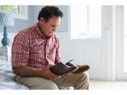 Flat, Flexible No Better Than Stable, Supportive Shoes for Knee OA 1/12 -- What Shoes Work Best With Arthritic Knees?