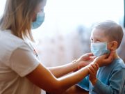 Omicron Variant Spurs New York Officials to Recommend Masking Indoors