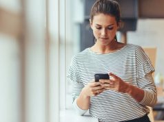 AI Model Can Respond Appropriately to Ophthalmology Questions