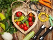 Higher Dietary Quality at Breast Cancer Diagnosis Linked to Lower CVD Risk
