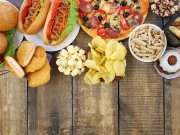Increased Intake of Ultraprocessed Food Raises Lung Cancer Risk